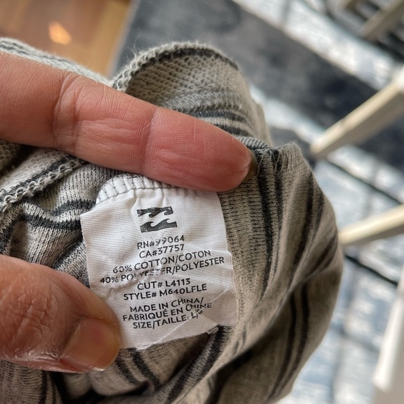 Billabong Stripe Hoodie‎ Size: L - Picture 5 of 7